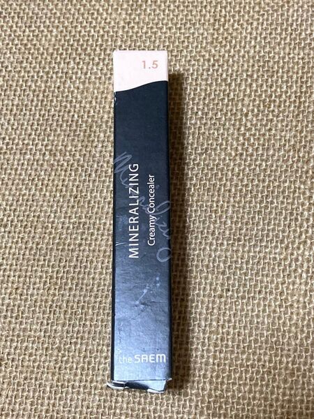 the SAEM ザセム ミネラライジング クリーミーコンシーラー 1.5 カプチーノ