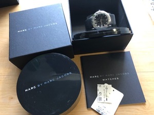 良品 タグ 付属品付 MARC BY MARC JACOBS マークバイマークジェイコブス AMY エイミー ブラック 純正ベルト MBM1140 クオーツ 腕時計