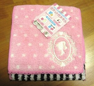 * new goods *Barbie* pocket attaching towel * sanitary * cosme * how to use various * Barbie * pink *