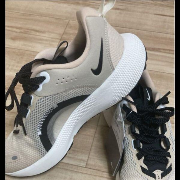 23.0cm 新品未使用 NIKE レディース スニーカー