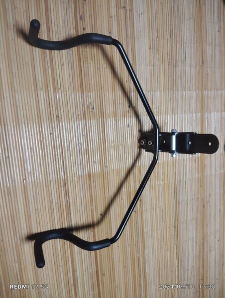 極美品 自転車壁掛けステー