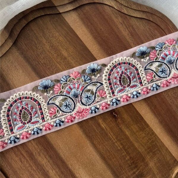 インド刺繍リボン【4メートル】同梱可能 幅約6cm チュール素材 ハンドメイド素材