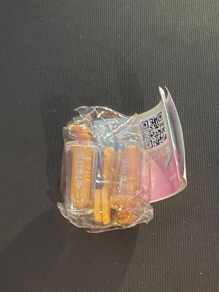 ウルリス ガチャガチャ オレンジ ミニチュア