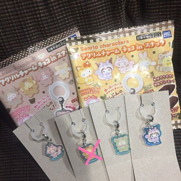 サンリオキャラクターズ アクリルチャーム チョコinスナック