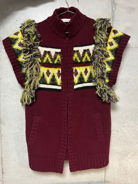38 PIERRE BALMAIN ニットベスト 変形 デザイン