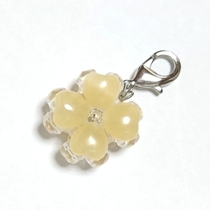 *.*alago Night! natural stone : four leaf clover charm : strap for mobile phone, key holder, pendant top etc. Power Stone ...