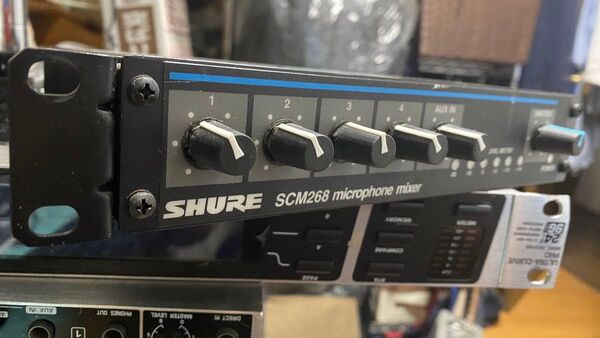 SHURE SCM268 マイクロホンミキサー