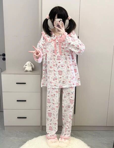 レディース、パジャマ うさぎ柄上下セットアップ 、部屋着 ナイトウェア