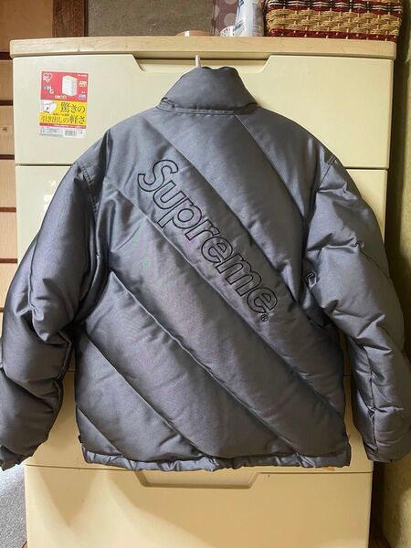 supreme イリディセントパフィー19awダウンジャケット