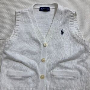 おしゃれなベスト女の子でも男の子でも使いやすいです。中古品にご理解のある方よろしくお願いします。