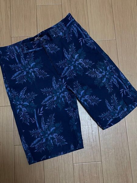 Beno ストレッチ ハーフパンツ ショートパンツ 総柄 紺 M