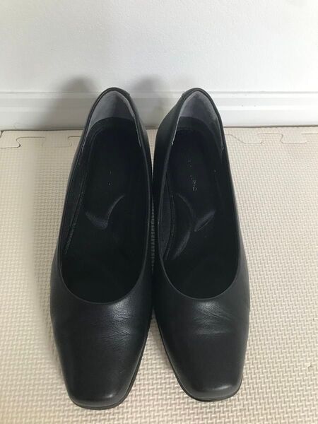 値下げ パンプス 黒 23.5 かかと3センチ以内