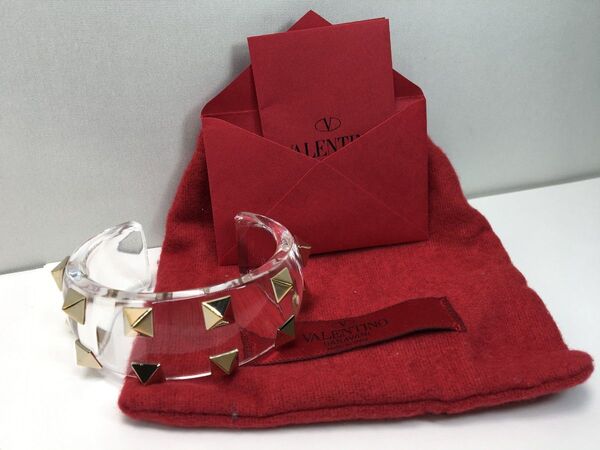 h1146 希少レア 美品 ヴァレンティノ VALENTINO スタッズ クリアバングル 腕周り16cm