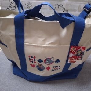 新品 トムジェリマルチバック 送料込み