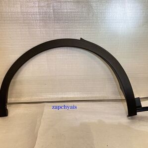 クラウン 6AA-AZSH35 右Rオーバーフェンダー 75605-30210 モール ガーニッシュ