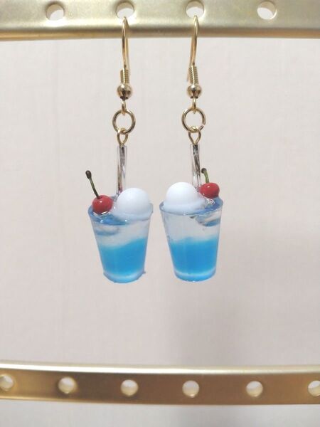 ハンドメイド ピアス フロート(グラデーション)①