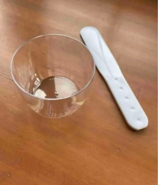 炭酸パックで使用するパックとスパチュラ