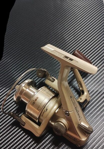 DAIWA REGAL-Z 2500BL★スピニングリール★