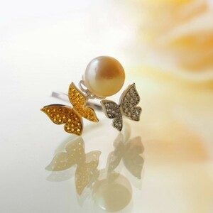  White Butterfly pearl south . pearl nature color ring 10 number ~ free size 