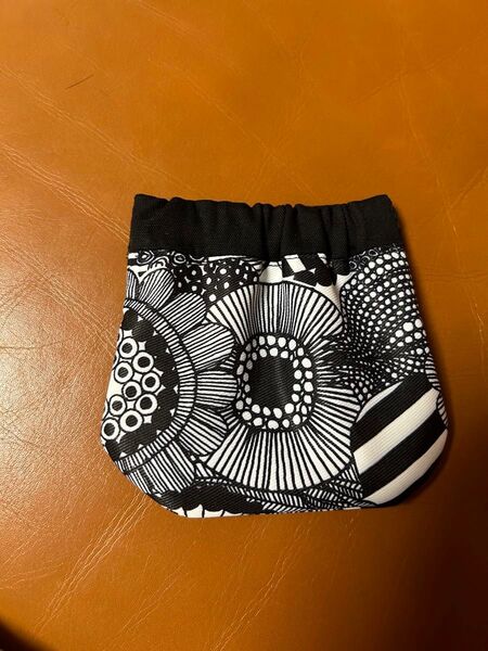 ポーチ、小物入れ、お化粧ポーチ、小銭入れ(ハンドメイド)