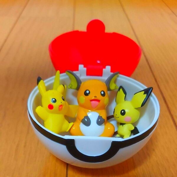 ポケモン フィギュア モンコレ、ストラップ、モンスターボール