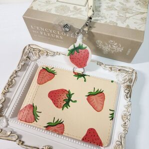 【受注制作】リール パスケース 定期入れ カードケース ネームホルダー IDホルダー 社員証