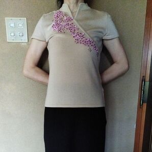 刺繍付き半袖ニット 毛100%