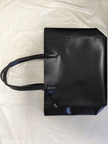 レザートートバッグ AKM Contemporary