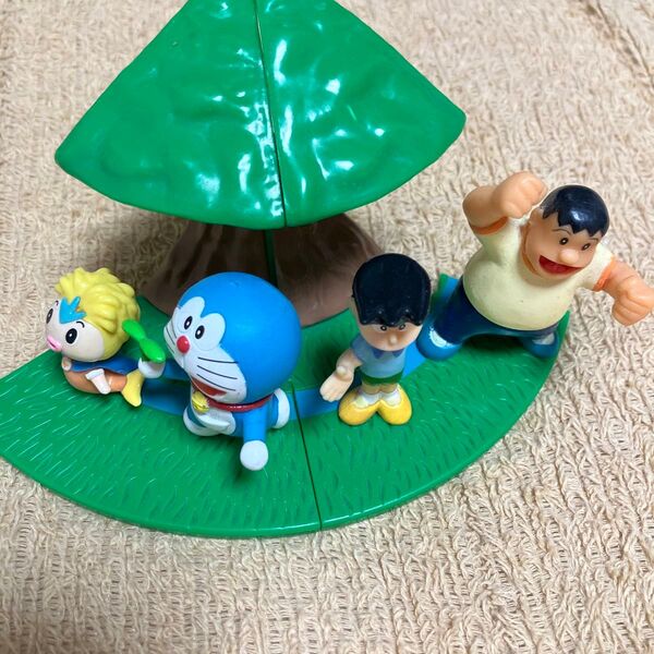 ほっともっと限定ドラえもん緑の巨人伝フィギュア
