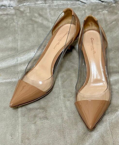 Gianvito Rossi ジャンヴィットロッシ ポインテッドトゥ パンプス