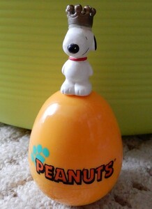 SNOOPY( Snoopy ). .. finished ...eg/ chocolate egg about. size. / postage 220 jpy ( the lowest price )
