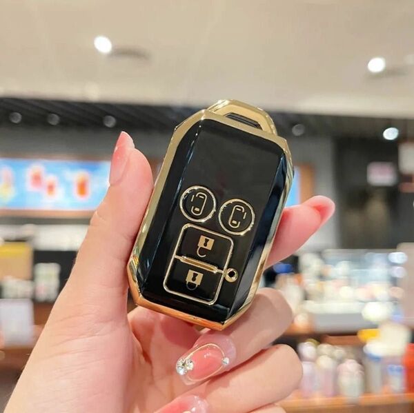 スズキ車用 ソフトTPU製 スマートキーカバー 4ボタン車リモートキーケース 新型スペーシア/新型スペーシアカスタム (ブラック)