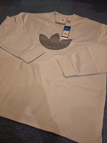 adidasアディダス長袖 裏起毛スウェットトレーナー トップス タグ付き未使用品Size-L