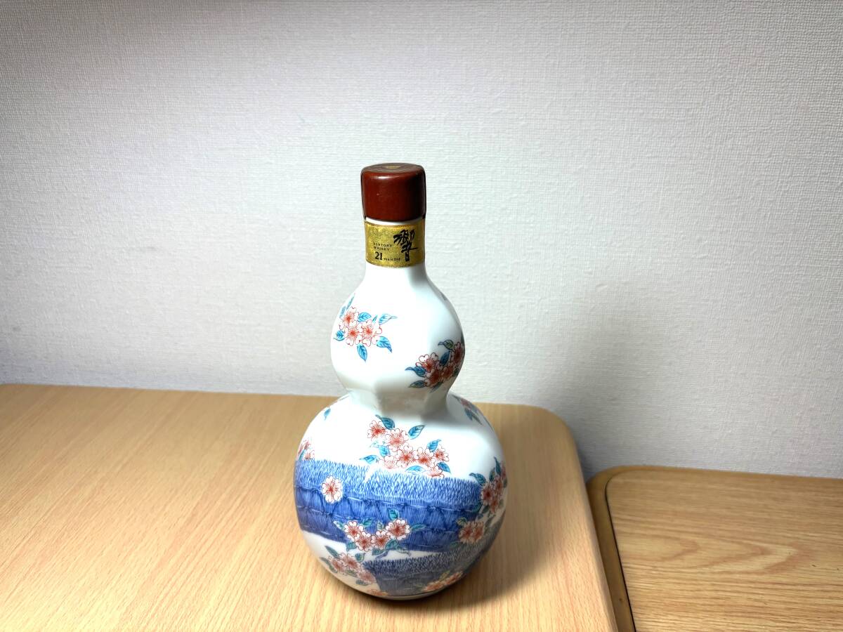 Yahoo!オークション -「響21年 有田焼」(日本) (ウイスキー)の Yahoo!オークション -「響21年 有田焼」(日本) (ウイスキー)の