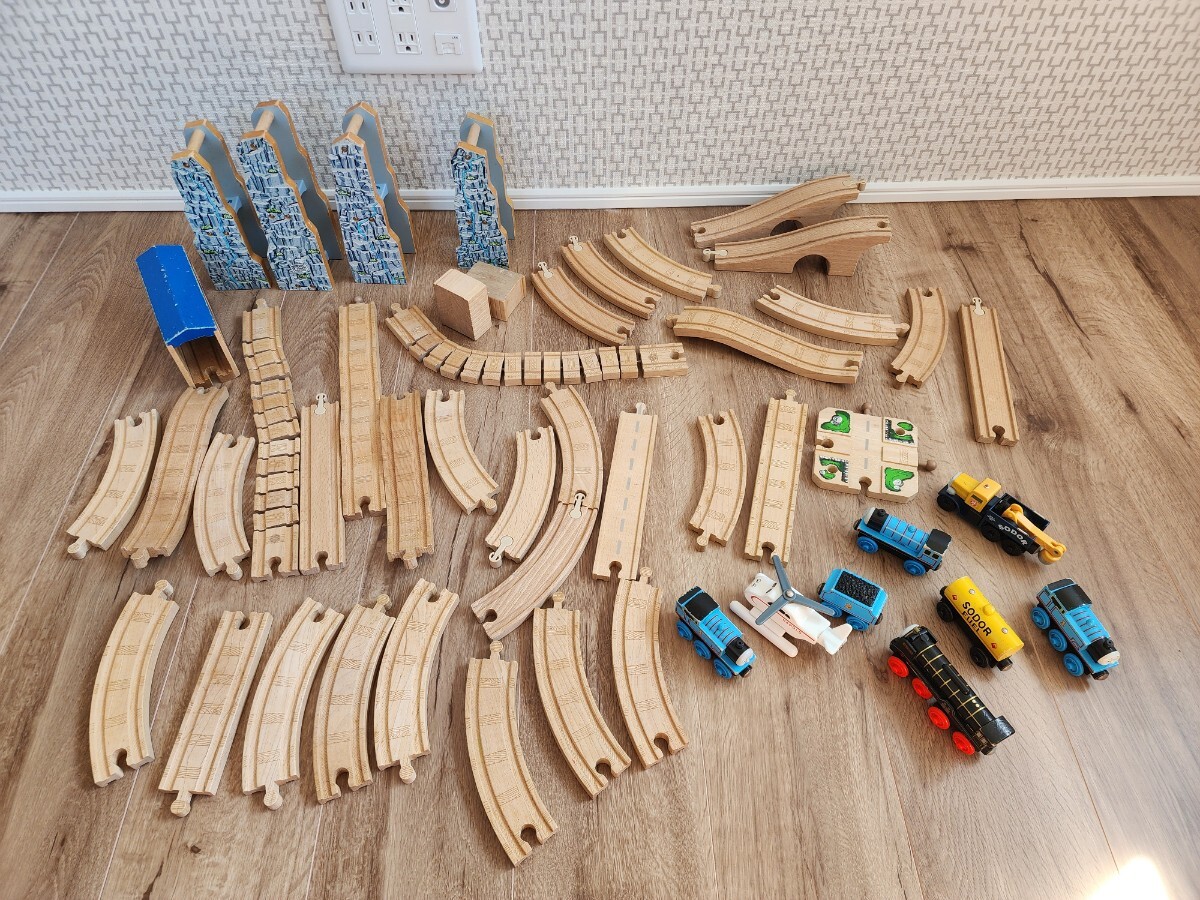Yahoo!オークション -「トーマス木製レールセット」の落札相場