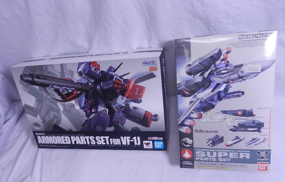 Yahoo!オークション -「dx超合金 vf-1j対応 アーマード Yahoo!オークション -「dx超合金 vf-1j対応 アーマード