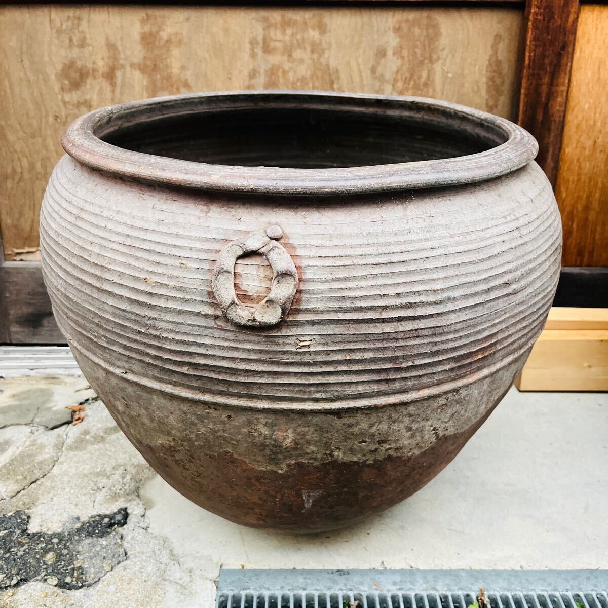 Yahoo!オークション -「水瓶 金魚」(陶芸) (工芸品)の落札相場 Yahoo!オークション -「水瓶 金魚」(陶芸) (工芸品)の落札相場
