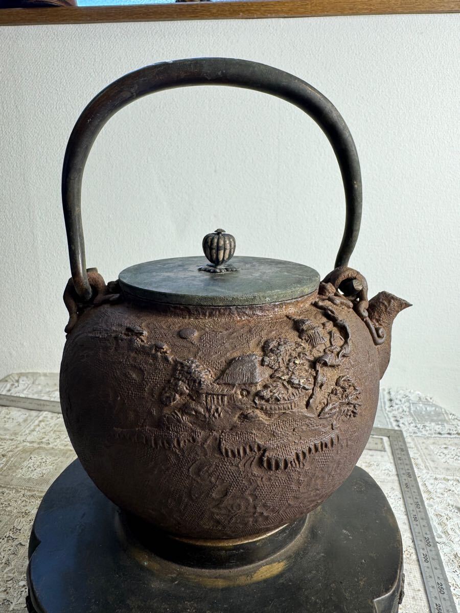 ◇楾◇ 明治時代 金寿堂造 胴横銘 名人造 日の丸形鉄瓶 22cm ◇楾◇ 明治時代 金寿堂造 胴横銘 名人造 日の丸形鉄瓶 22cm