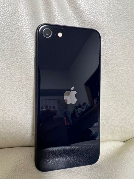 極上品 iPhone SE 第3世代 64GB ミッドナイト SIMフリー