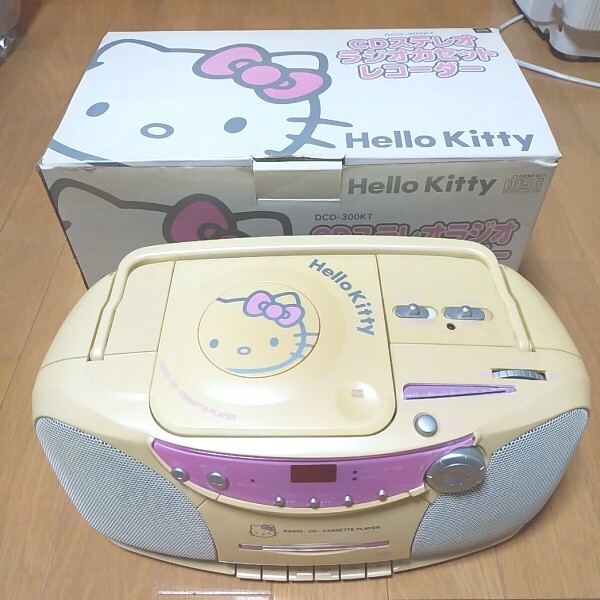 Yahoo!オークション -「ハローキティ」(ラジカセ) (カセット