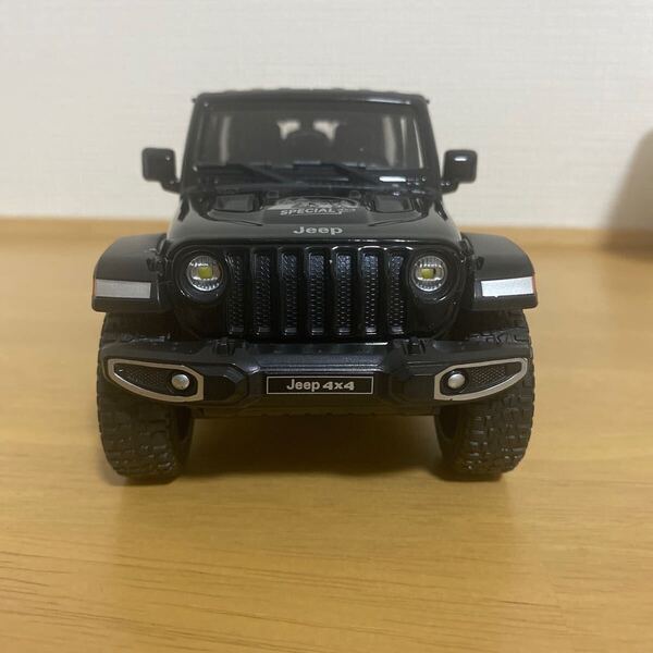 1:24 jeep wrangler ミニカー 黒