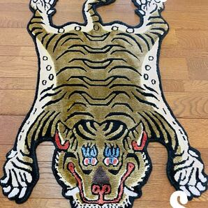 《sale》新品 一点物 シルク素材 チベタンタイガー マット 本物 チベット絨毯 ハンドメイド S ネパール タイガー トラ 玄関マット