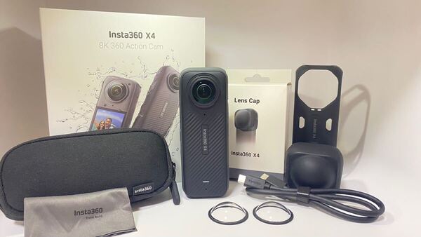 【美品】Insta360 X4 本体+(おまけ付き)