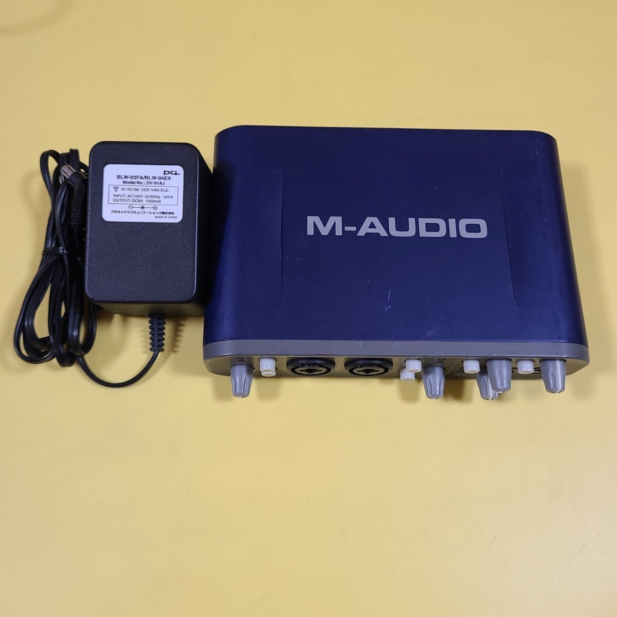 Amazon.com: M-Audio Fast Track Pro 4x4 Mobile USB Audio/MIDI