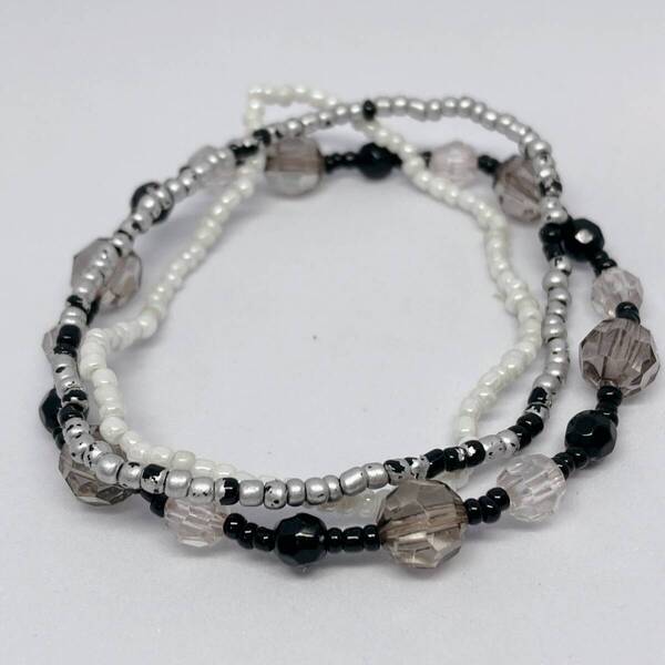ビーズブレスレット 3本セット モノトーン パール シルバーメタル ブラック 伸縮☆Vintage jewelry accessories R0116