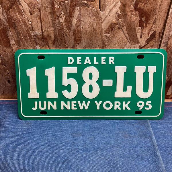 送料無料【Mと2652】DEALERナンバープレート レプリカ NEWYORK95ニューヨークJUN雑貨