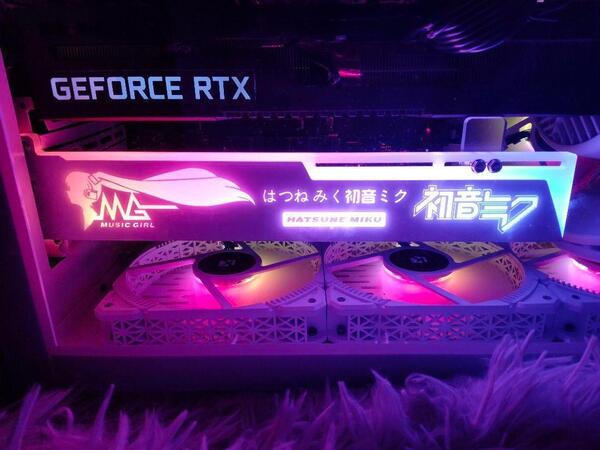 【新品(ぺりぺり付き)】グラフィックカードホルダー グラフィックボードサポート 5V 3Pin ARGB。付属品揃ってる。