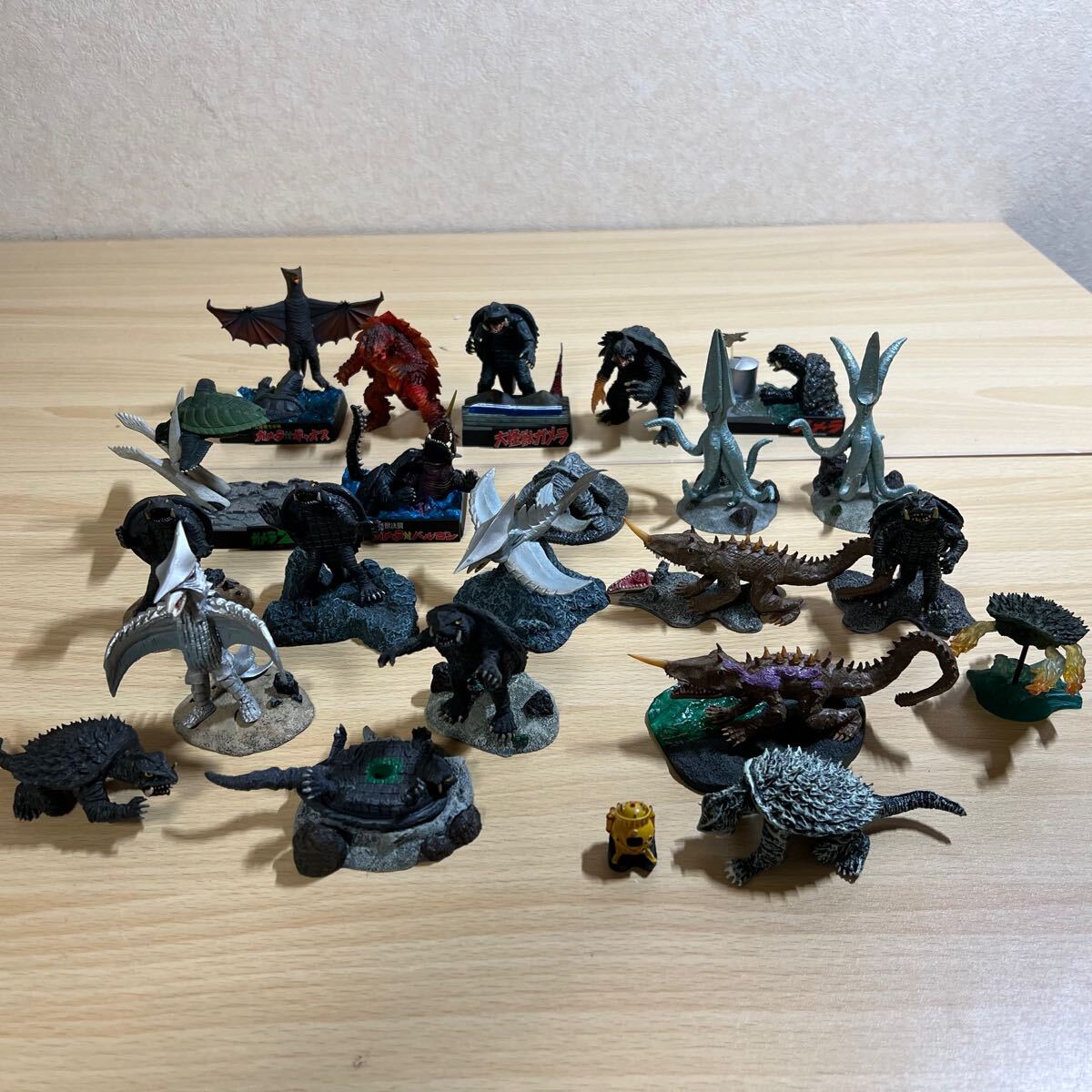 Yahoo!オークション -「ゴジラ フィギュアセット」(怪獣、宇宙人 Yahoo!オークション -「ゴジラ フィギュアセット」(怪獣、宇宙人