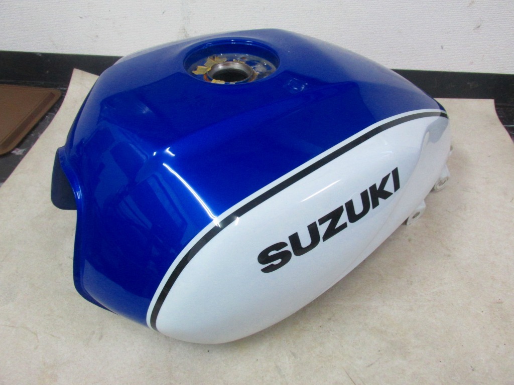 Yahoo!オークション -「gsx1400 タンク」(スズキ用) (タンク)の Yahoo!オークション -「gsx1400 タンク」(スズキ用) (タンク)の