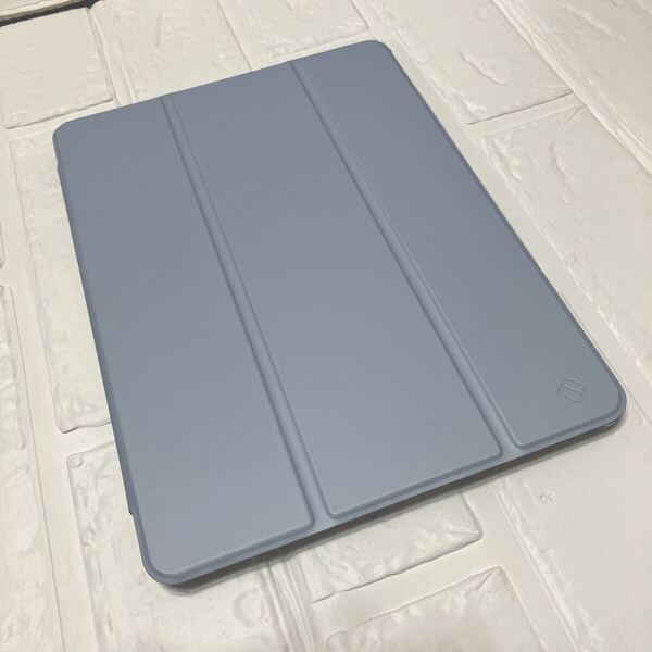 Fintie iPad 10.2 ケース iPad 第9 / 8 / 7世代 ケース 2021 2020 2019 半透明バックカバー Pencil 収納可能 三つ折スタンド スカイブルー